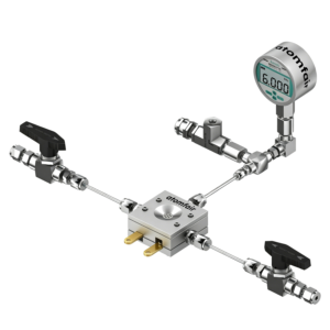 ATOMFAIR® high-pressure Raman battery cell system with digital pressure gauge, steel tubes, and hand valves.