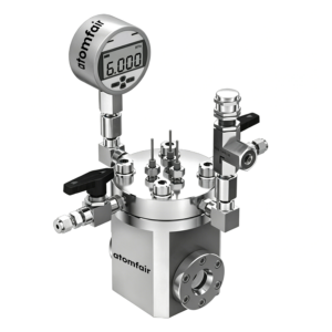 ATOMFAIR® high-pressure cell with stainless steel body, digital gauge, twin ball valves, and a lower side optical window.